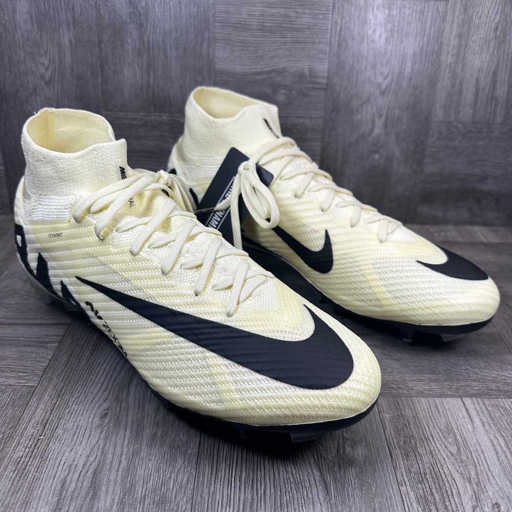 Nike Soccer Cleats Mens 9.5 Yellow Flyknit Elite SG-Pro Anti-Clog NEW FD0246-700 - Picture 2 of 8